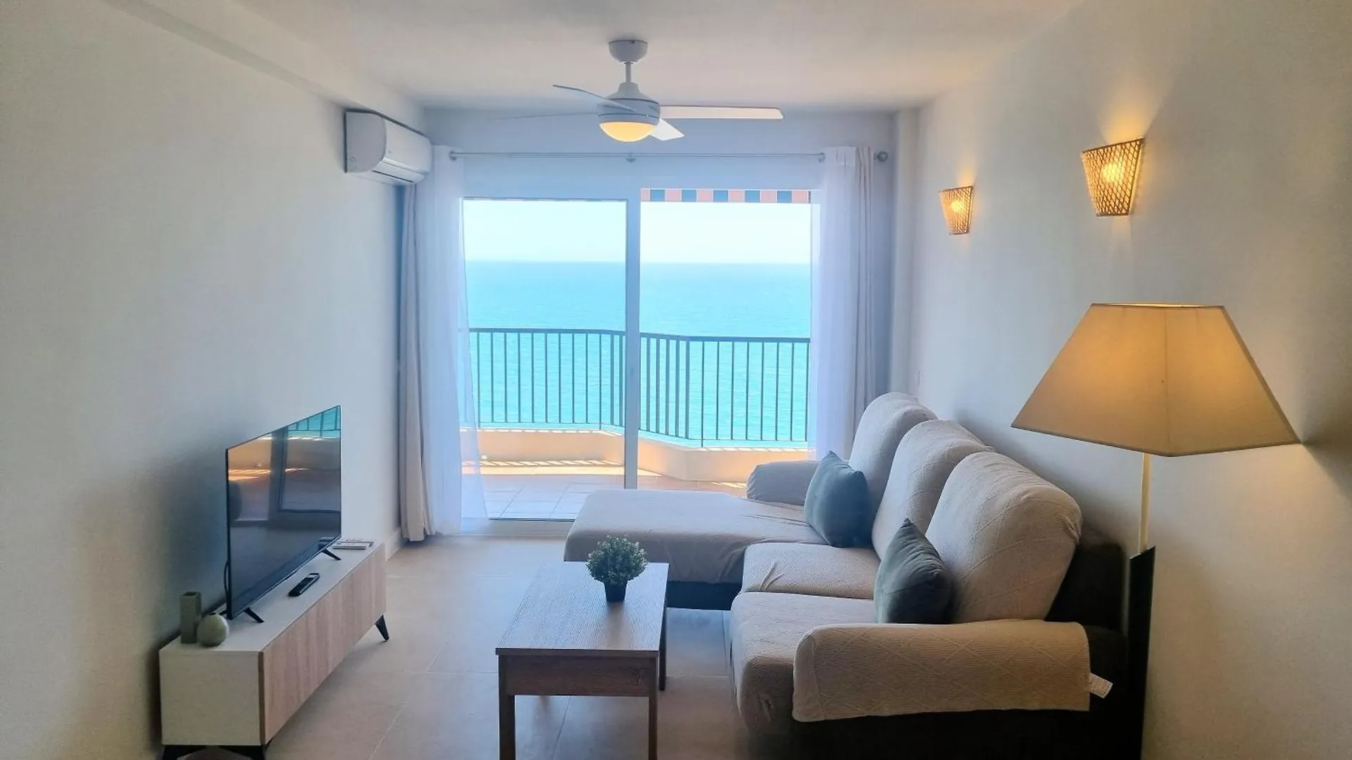 Las Antillas III Front Sea View Pool Fuengirola Apartment