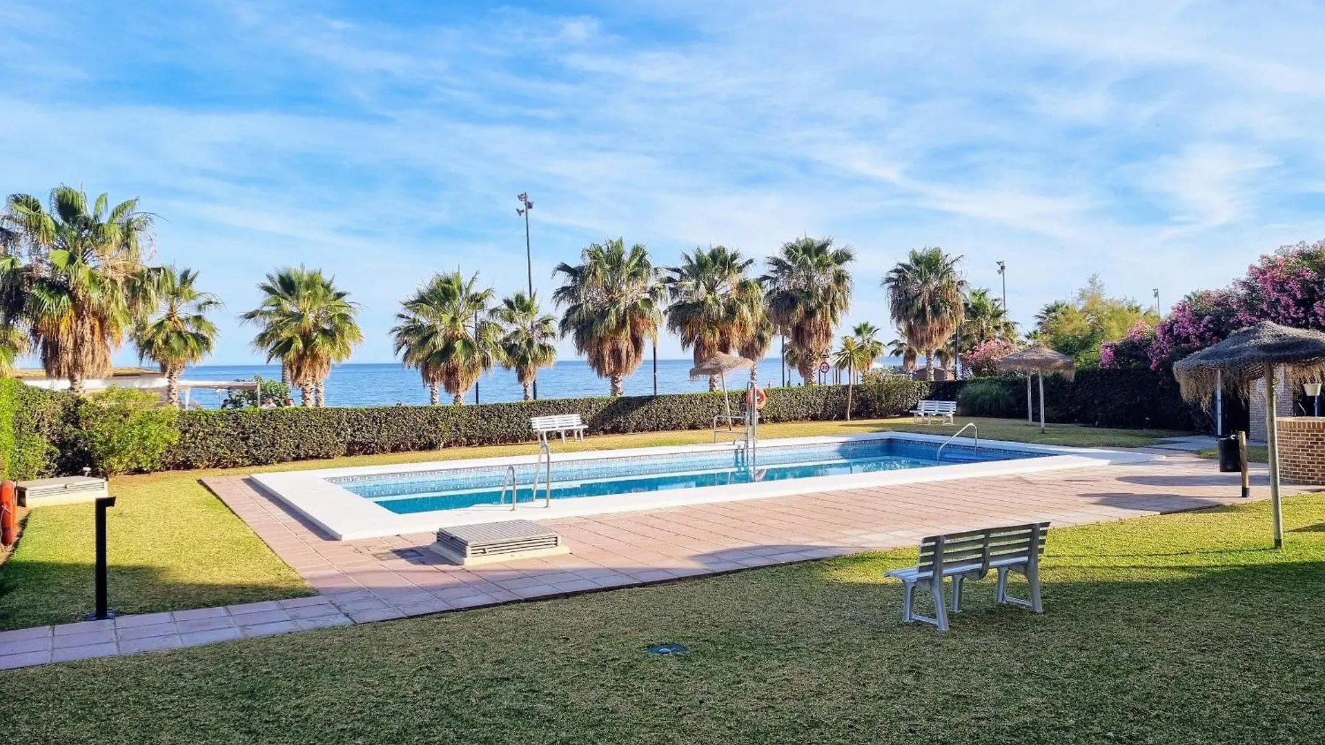 Las Antillas III Front Sea View Pool Fuengirola